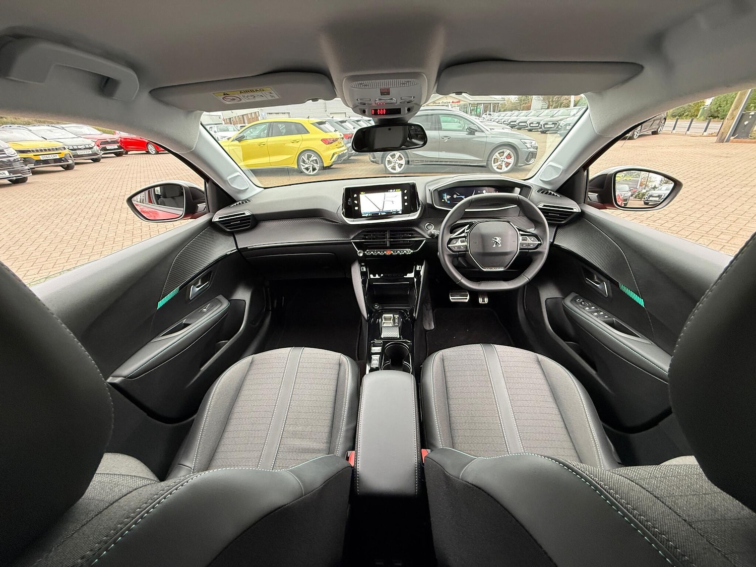 Used Peugeot E-208 2023 for sale - 76865359: Photo 3