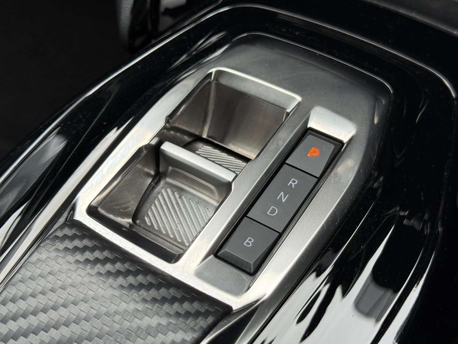 Used Peugeot E-208 2023 for sale - 76865359: Photo 37