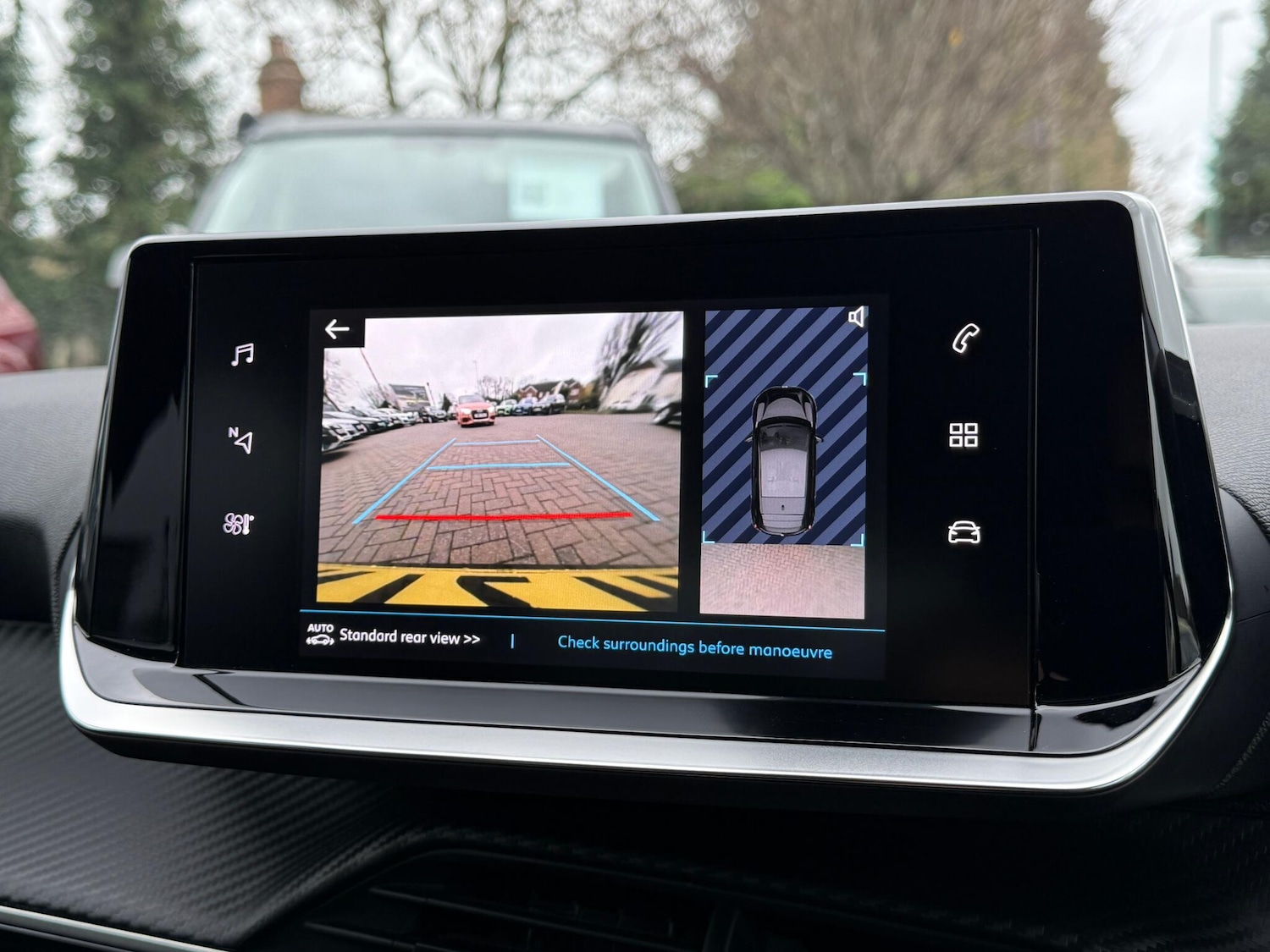 Used Peugeot E-208 2023 for sale - 76865359: Photo 4