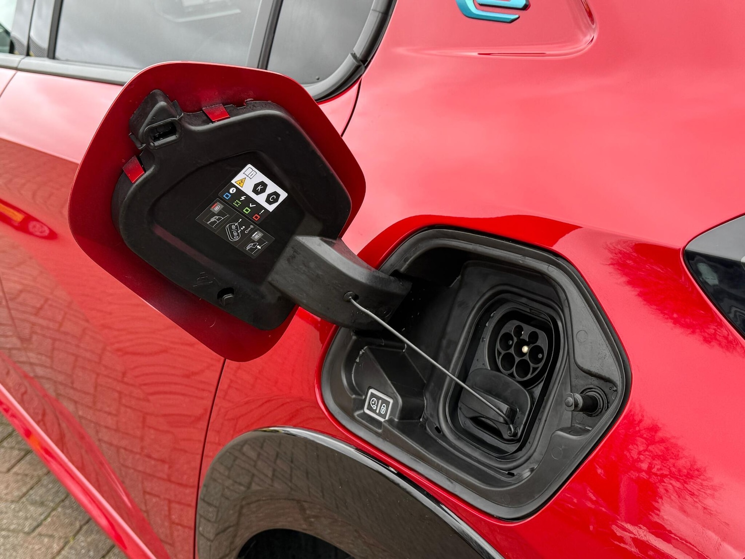 Used Peugeot E-208 2023 for sale - 76865359: Photo 48