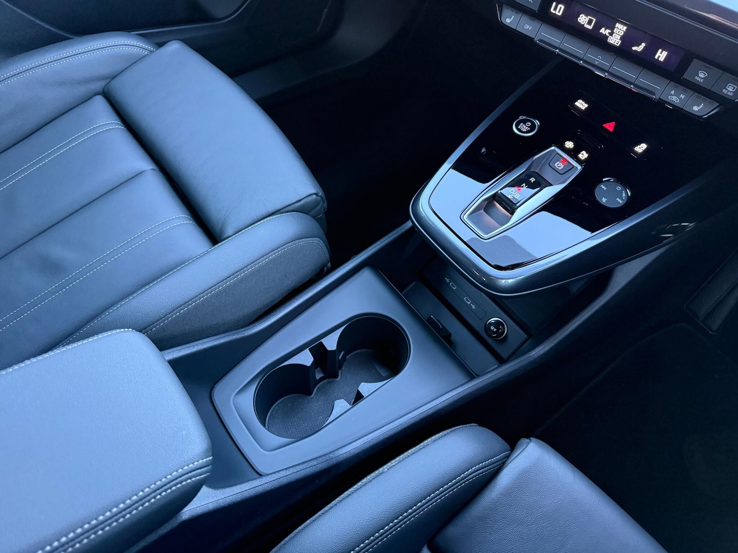 Used Audi Q4 e-tron 2025 for sale - 77144315: Photo 44