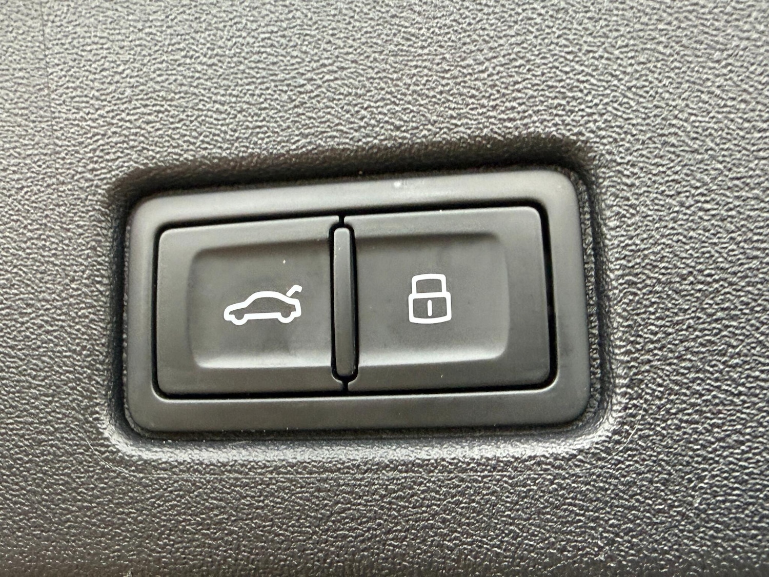 Used Audi Q4 e-tron 2024 for sale - 76270820: Photo 37