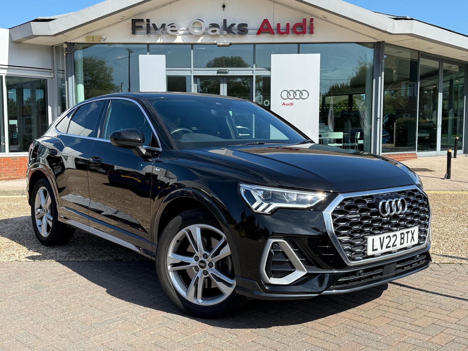 Used Audi Q3 2022 for sale - 76284300: Photo 1