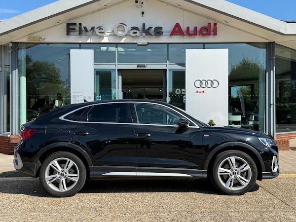 Used Audi Q3 2022 for sale - 76284300: Photo 2