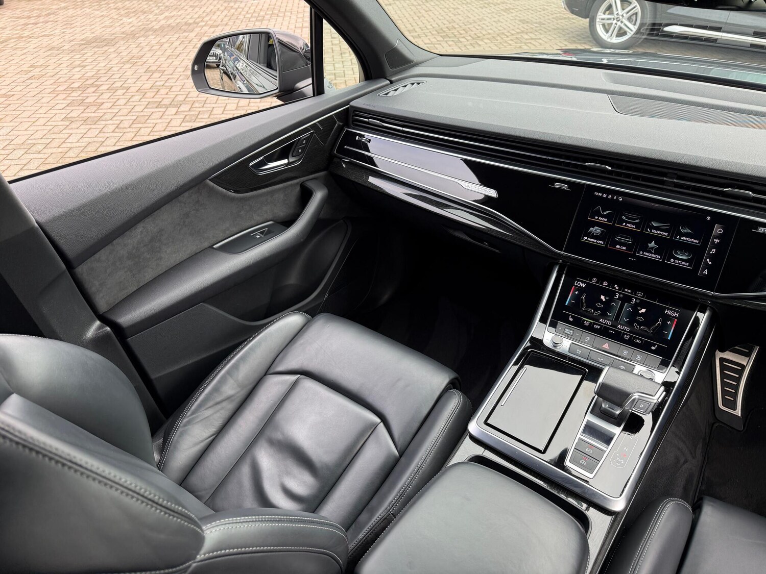 Used Audi Q7 for sale - 77537501: Photo 42