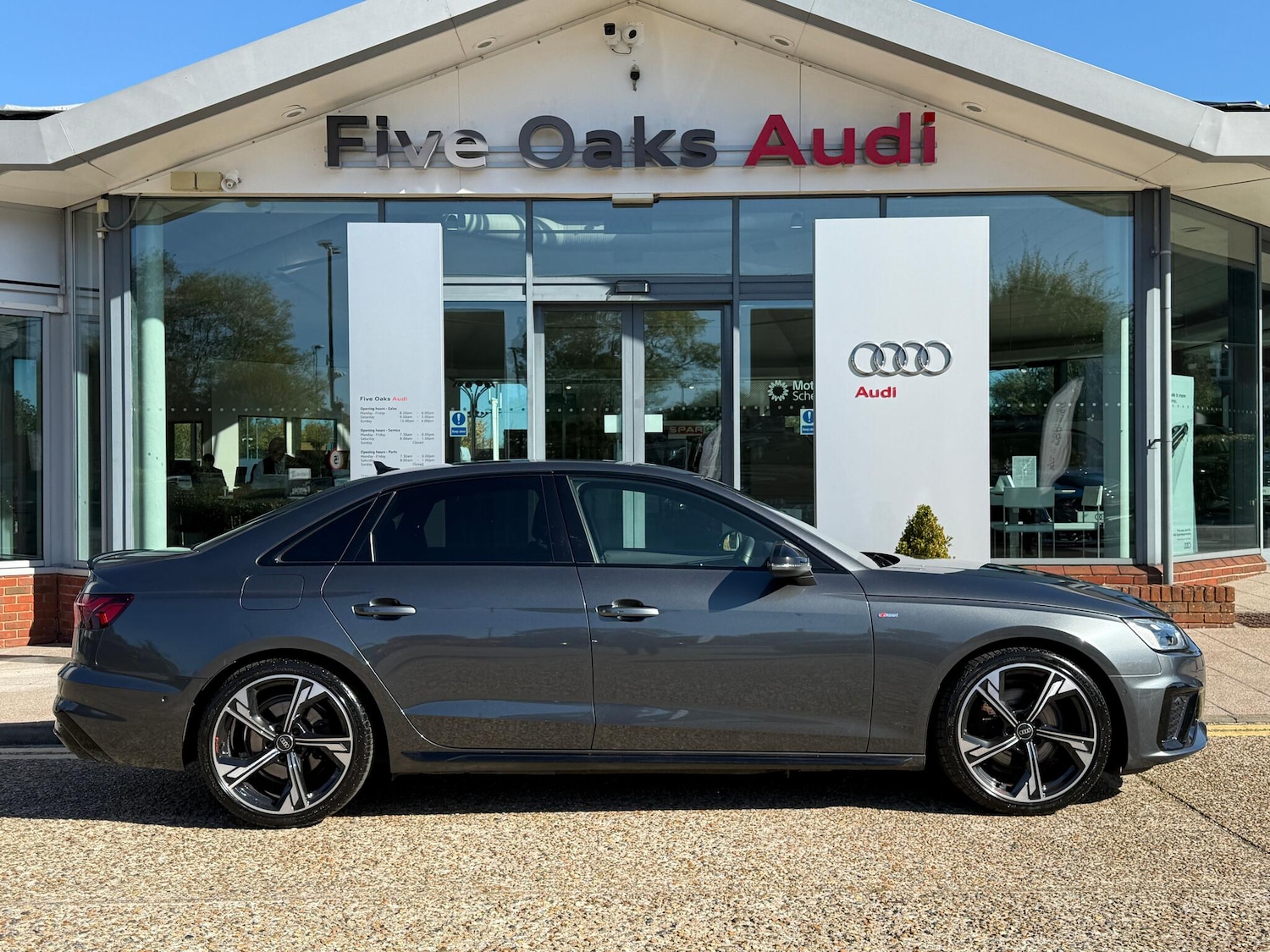 Used Audi A4 2023 for sale - 76200064: Photo 2