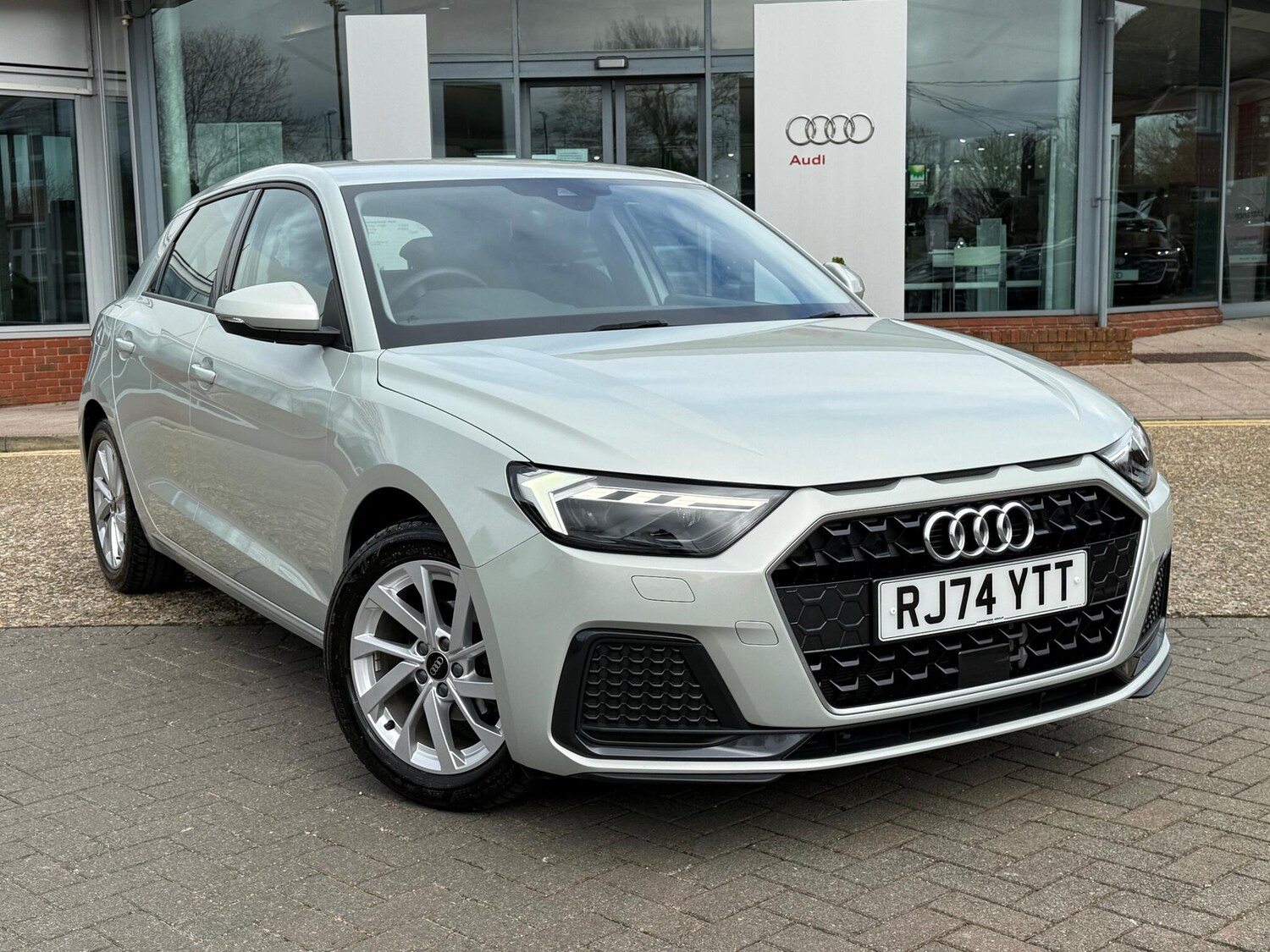 Used Audi A1 for sale - 77684235: Photo 18