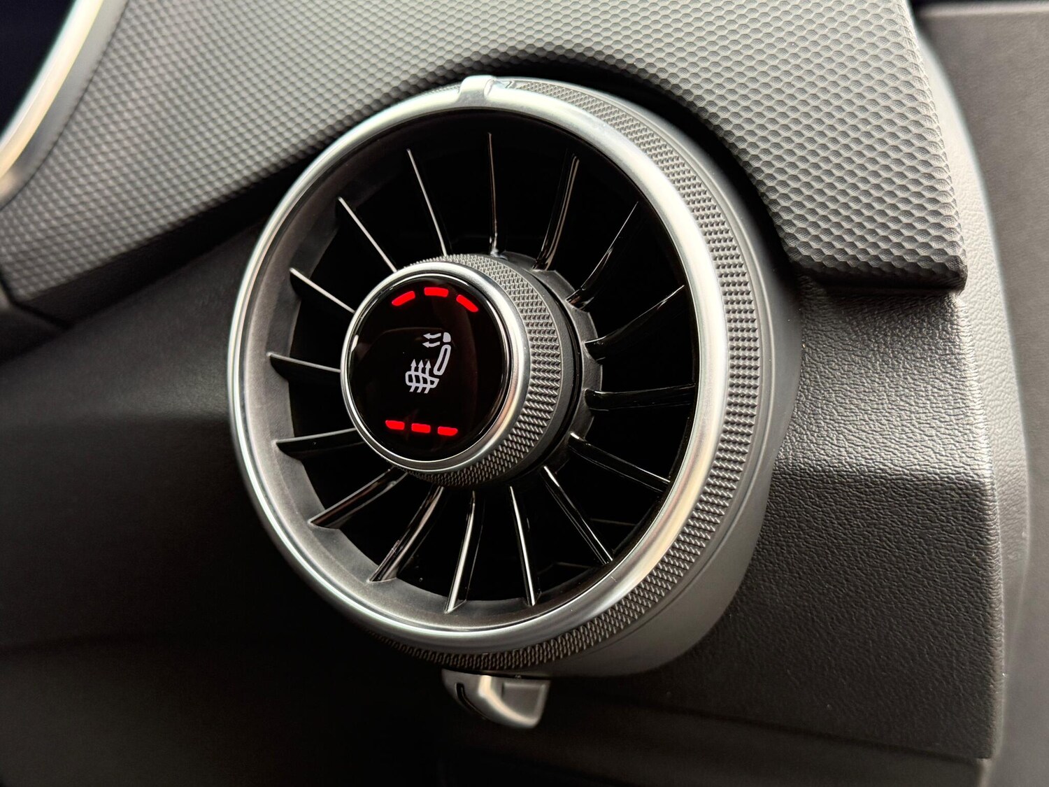 Used Audi TT 2024 for sale - 77612646: Photo 15