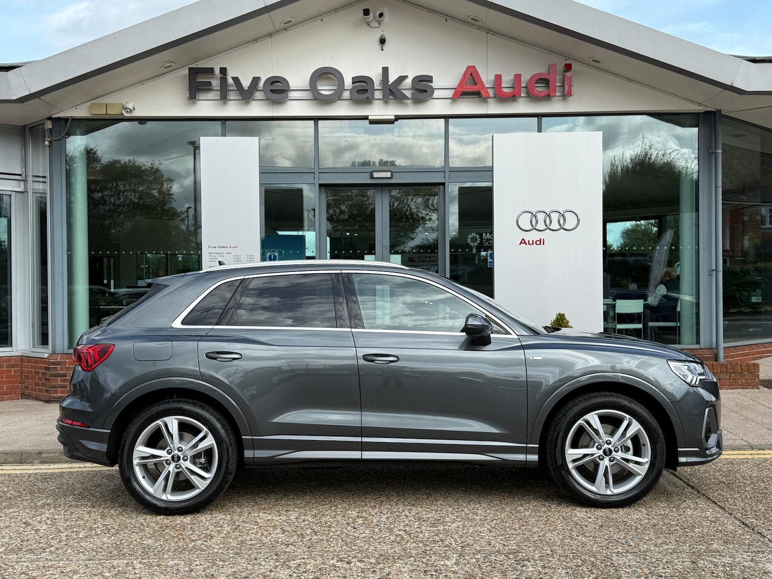 Used Audi Q3 2025 for sale - 76913897: Photo 2