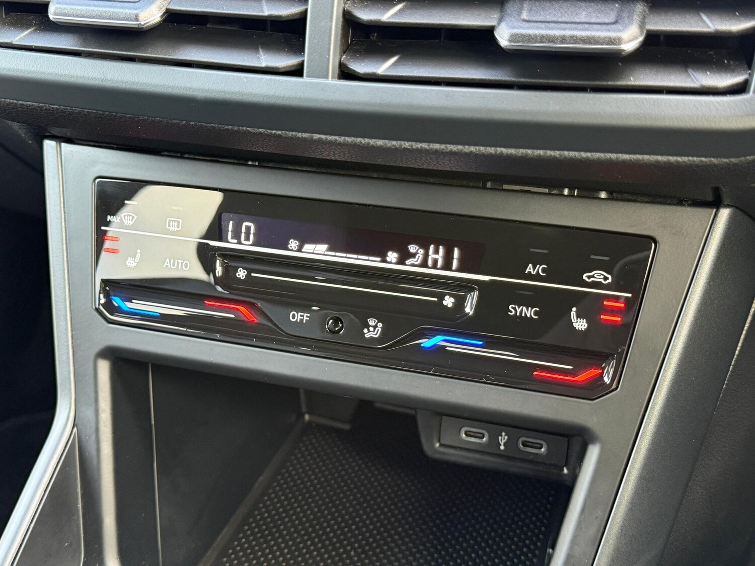 Used Volkswagen Polo 2024 for sale - 77468515: Photo 11