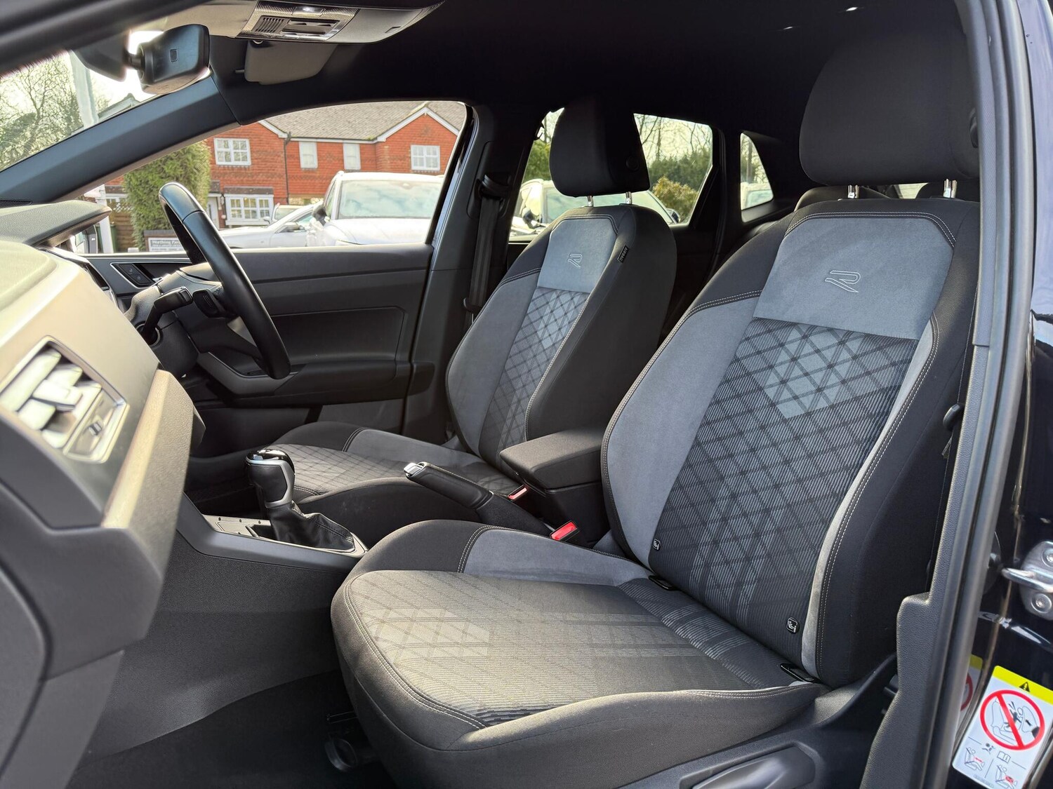 Used Volkswagen Polo 2024 for sale - 77468515: Photo 24