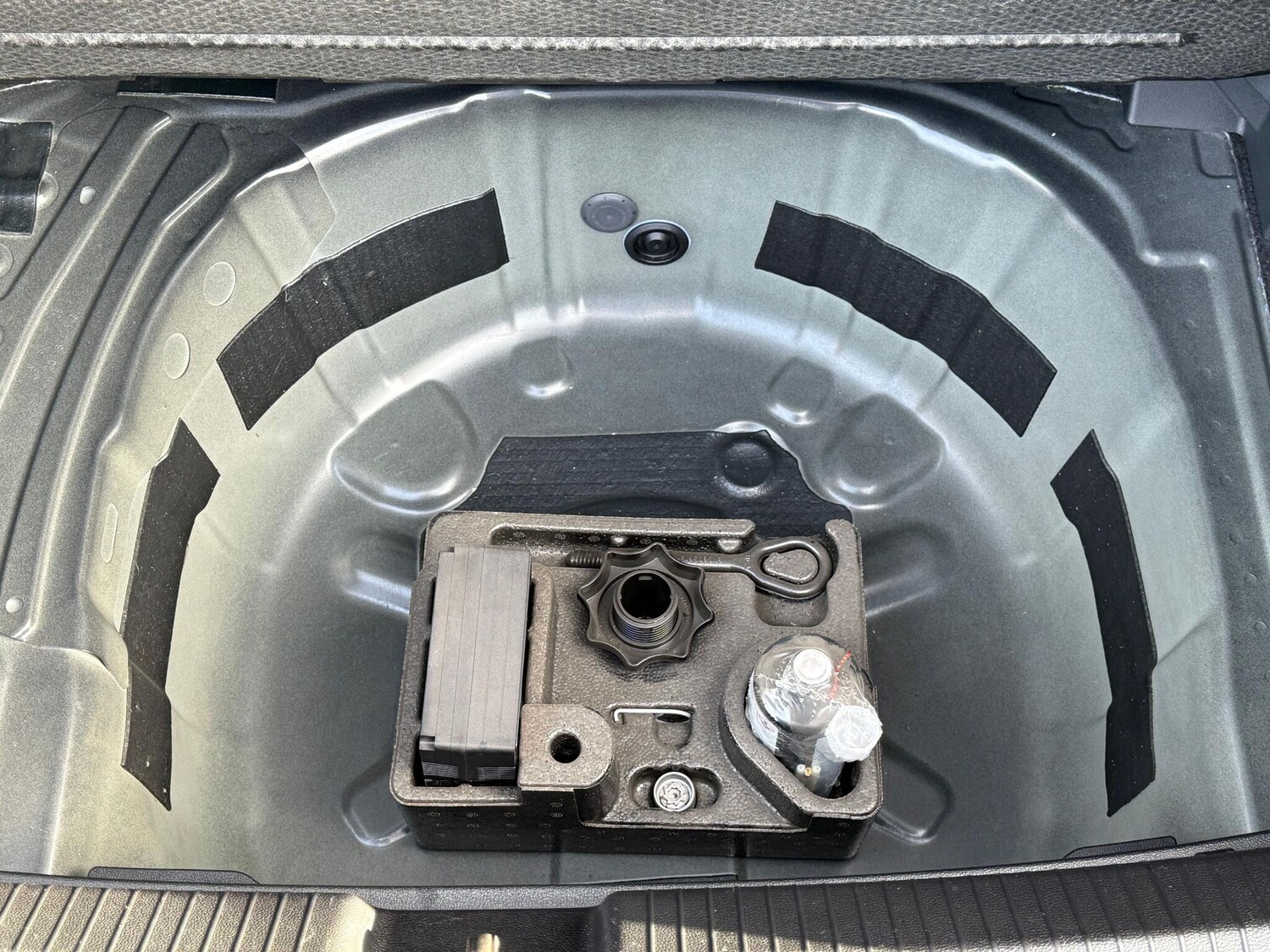 Used Volkswagen Polo 2024 for sale - 77468515: Photo 30