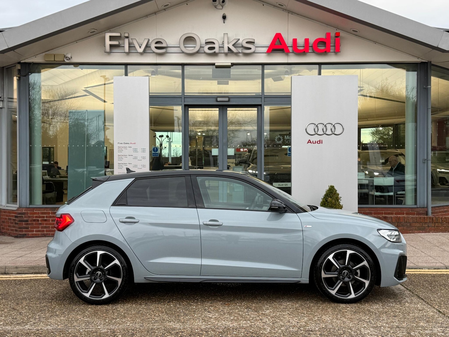 Used Audi A1 2023 for sale - 76550073: Photo 2