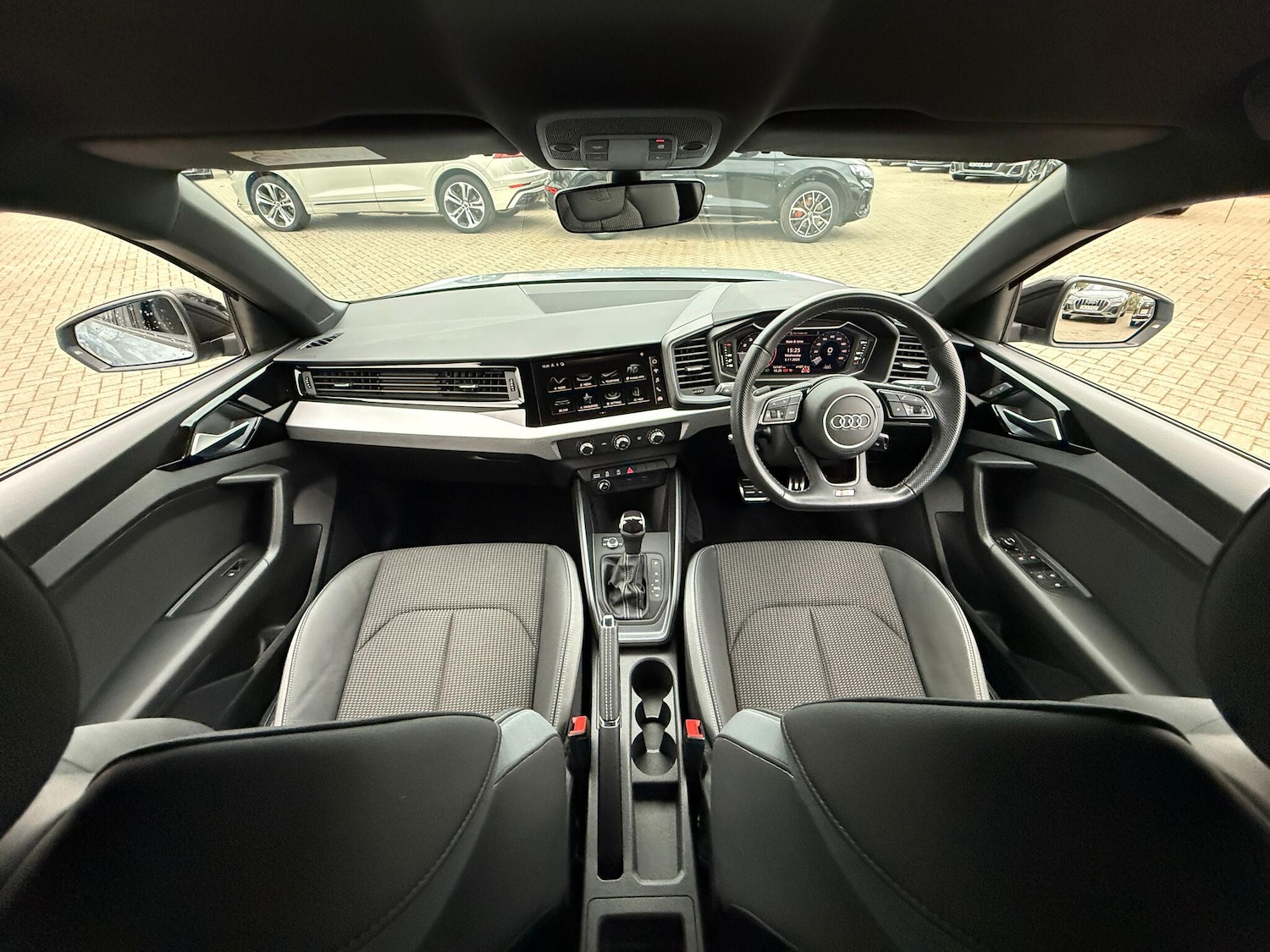 Used Audi A1 2023 for sale - 76550073: Photo 3