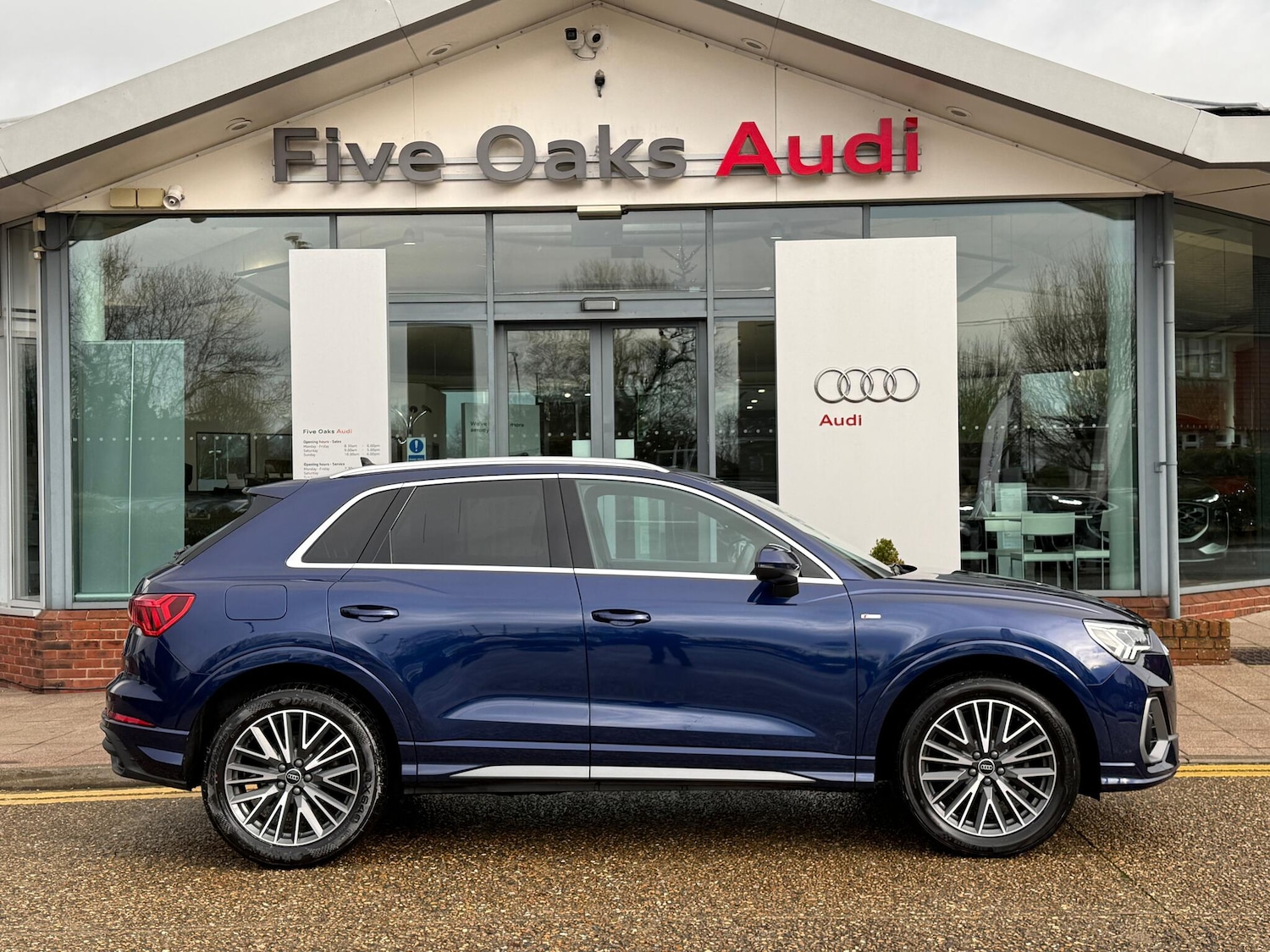 Used Audi Q3 2022 for sale - 76824380: Photo 2