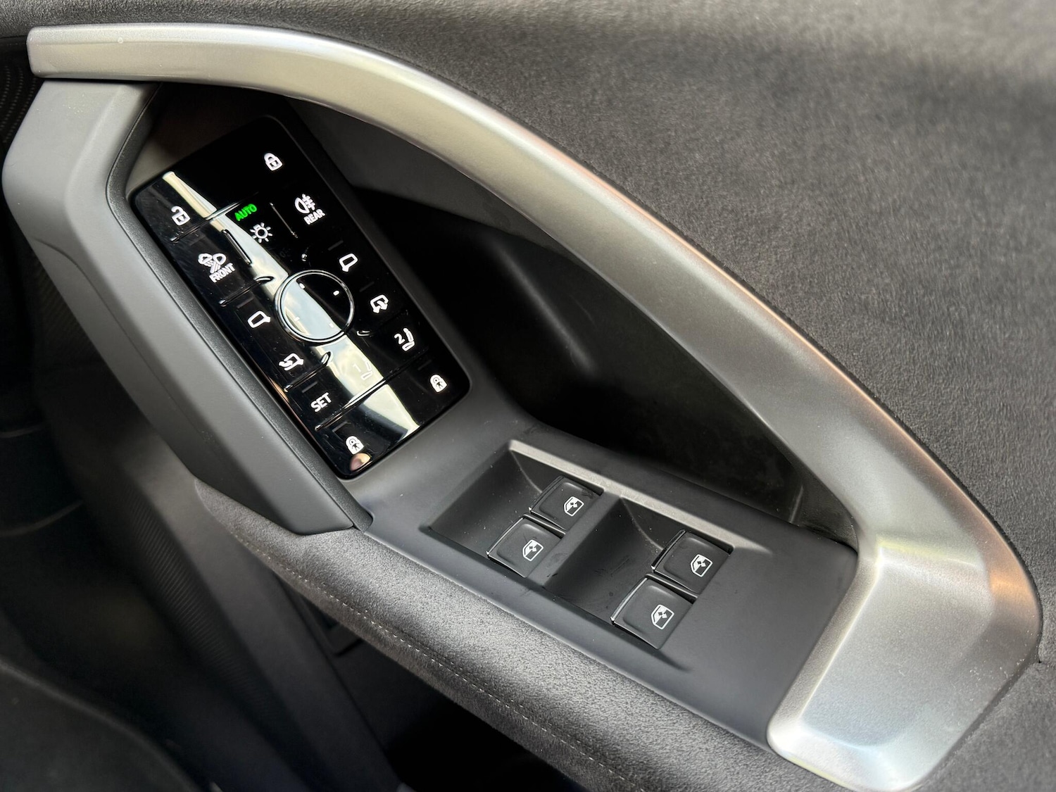 Used Audi SQ5 2025 for sale - 76592143: Photo 19