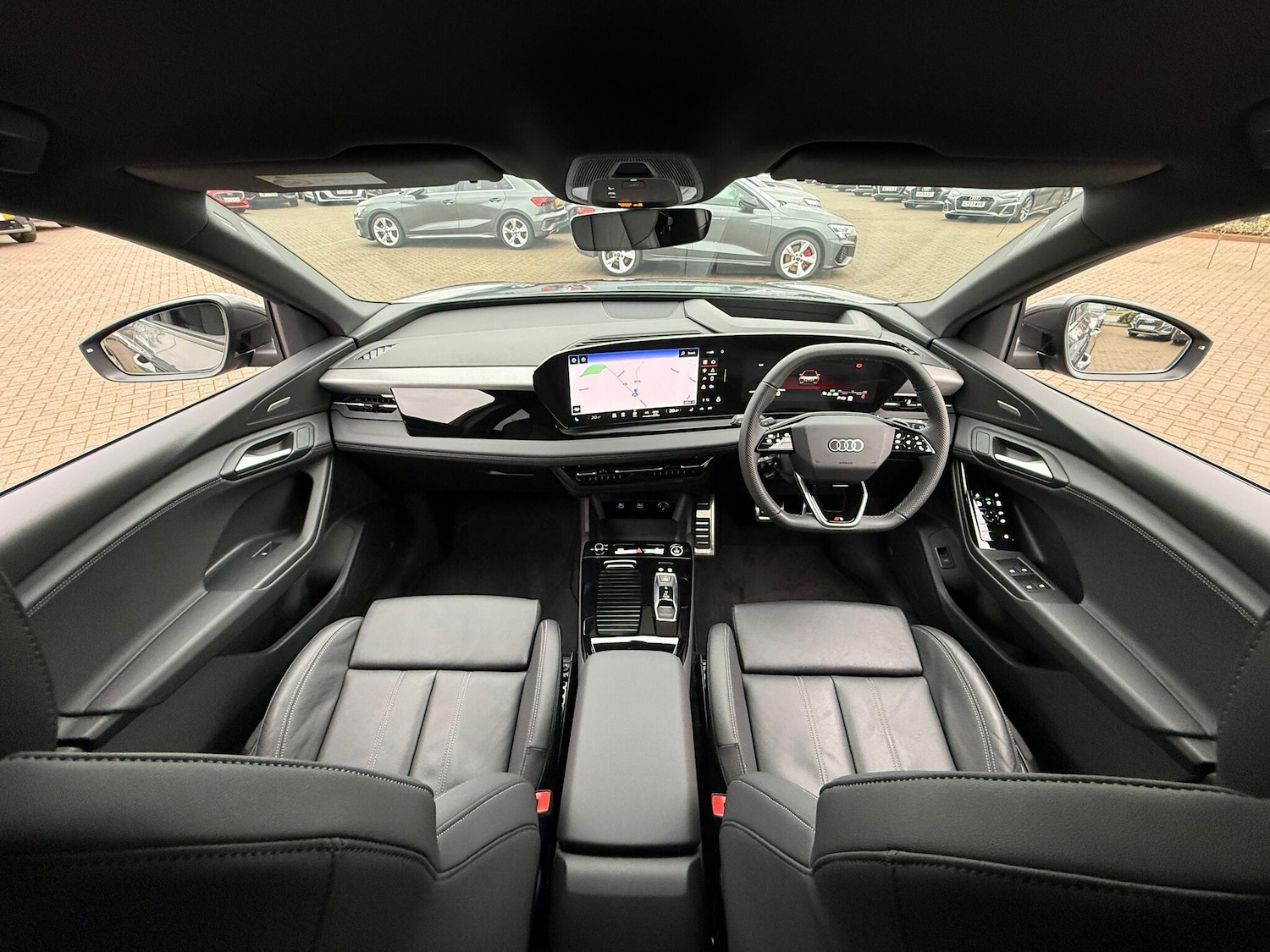 Used Audi Q6 e-tron 2025 for sale - 76866033: Photo 3