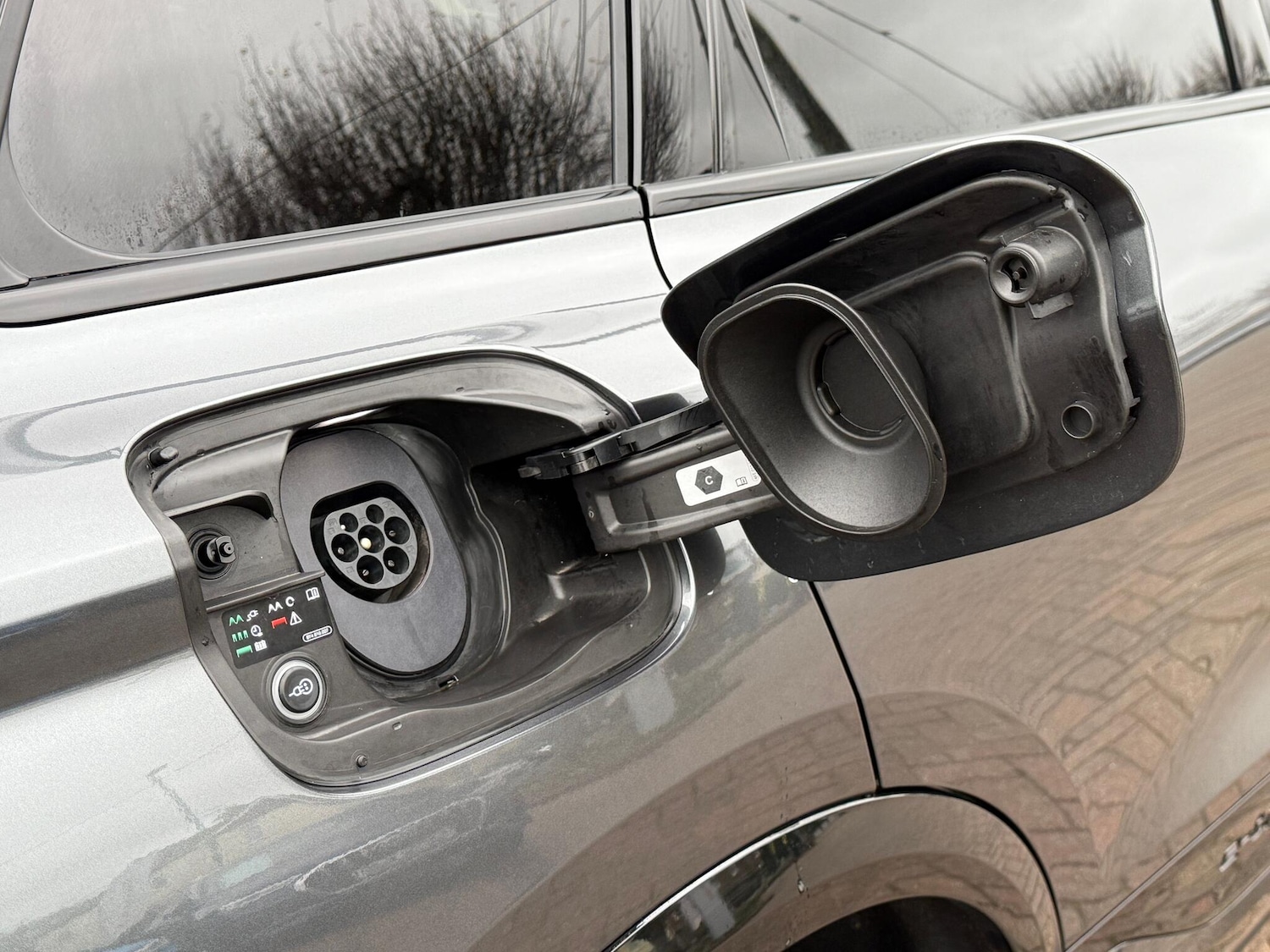 Used Audi Q6 e-tron 2025 for sale - 76866033: Photo 50