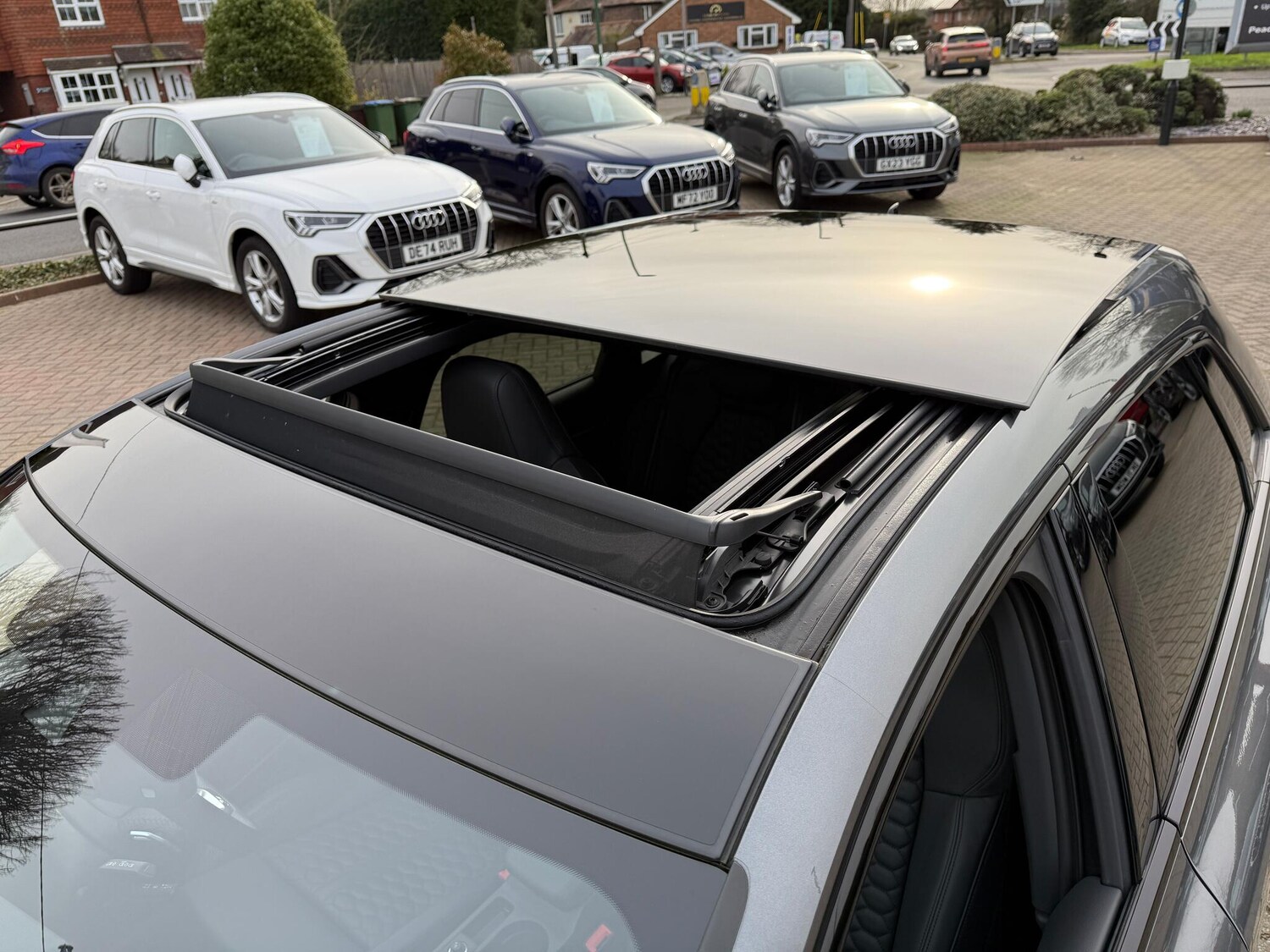 Used Audi RS3 2023 for sale - 77611867: Photo 8