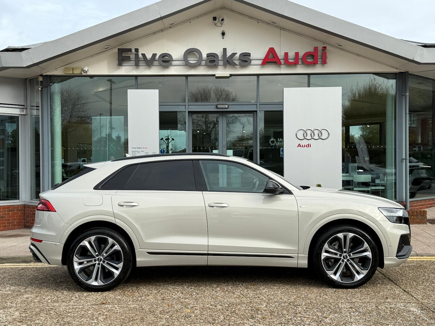 Used Audi Q8 2021 for sale - 76645474: Photo 2