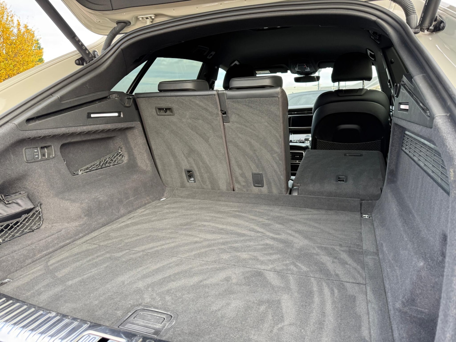 Used Audi Q8 2021 for sale - 76645474: Photo 38