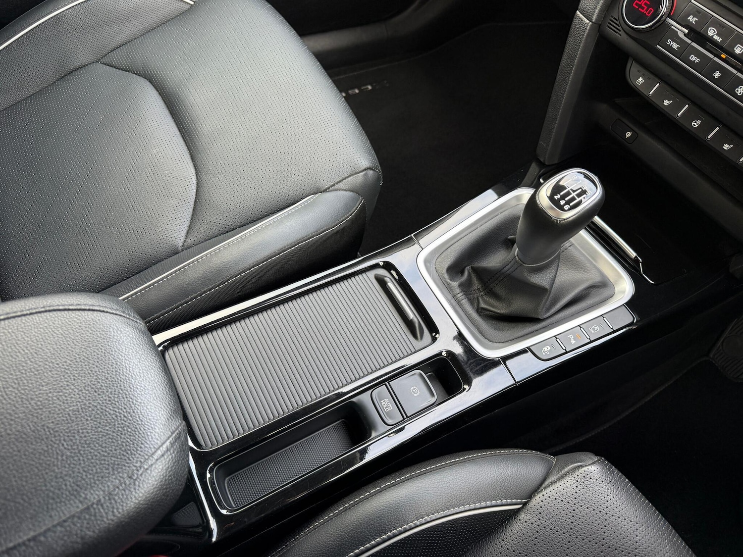 Used Kia XCeed 2022 for sale - 76572519: Photo 42