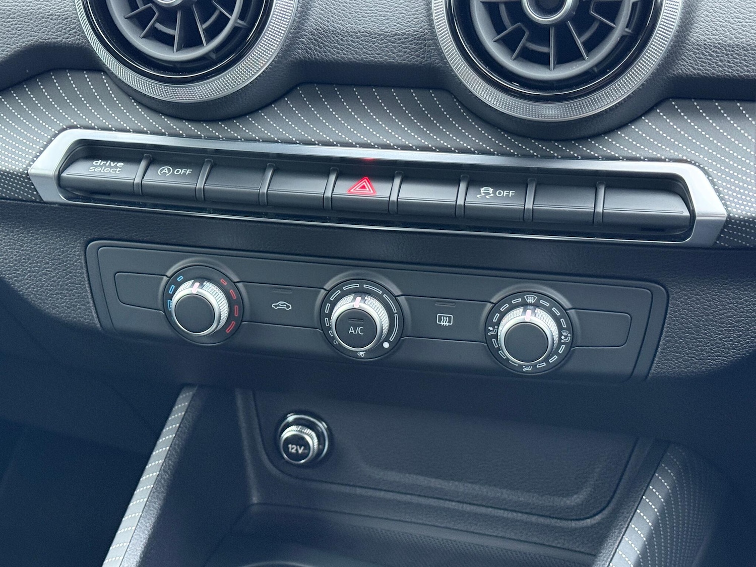 Used Audi Q2 2025 for sale - 77626109: Photo 14