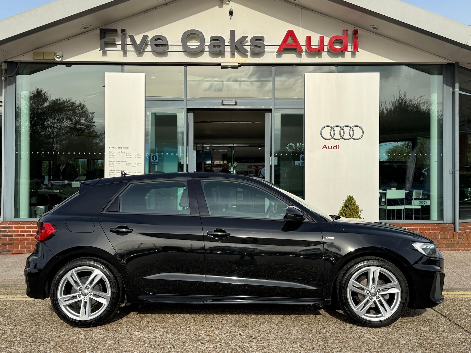 Used Audi A1 2019 for sale - 76800974: Photo 2