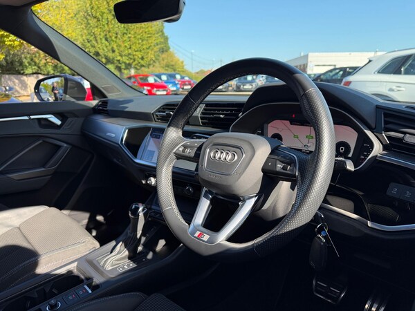 Used Audi Q3 2021 for sale - 76246677: Photo 26