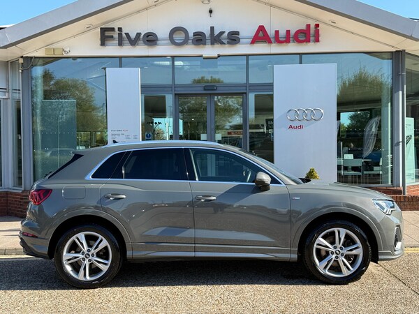 Used Audi Q3 2021 for sale - 76246677: Photo 2