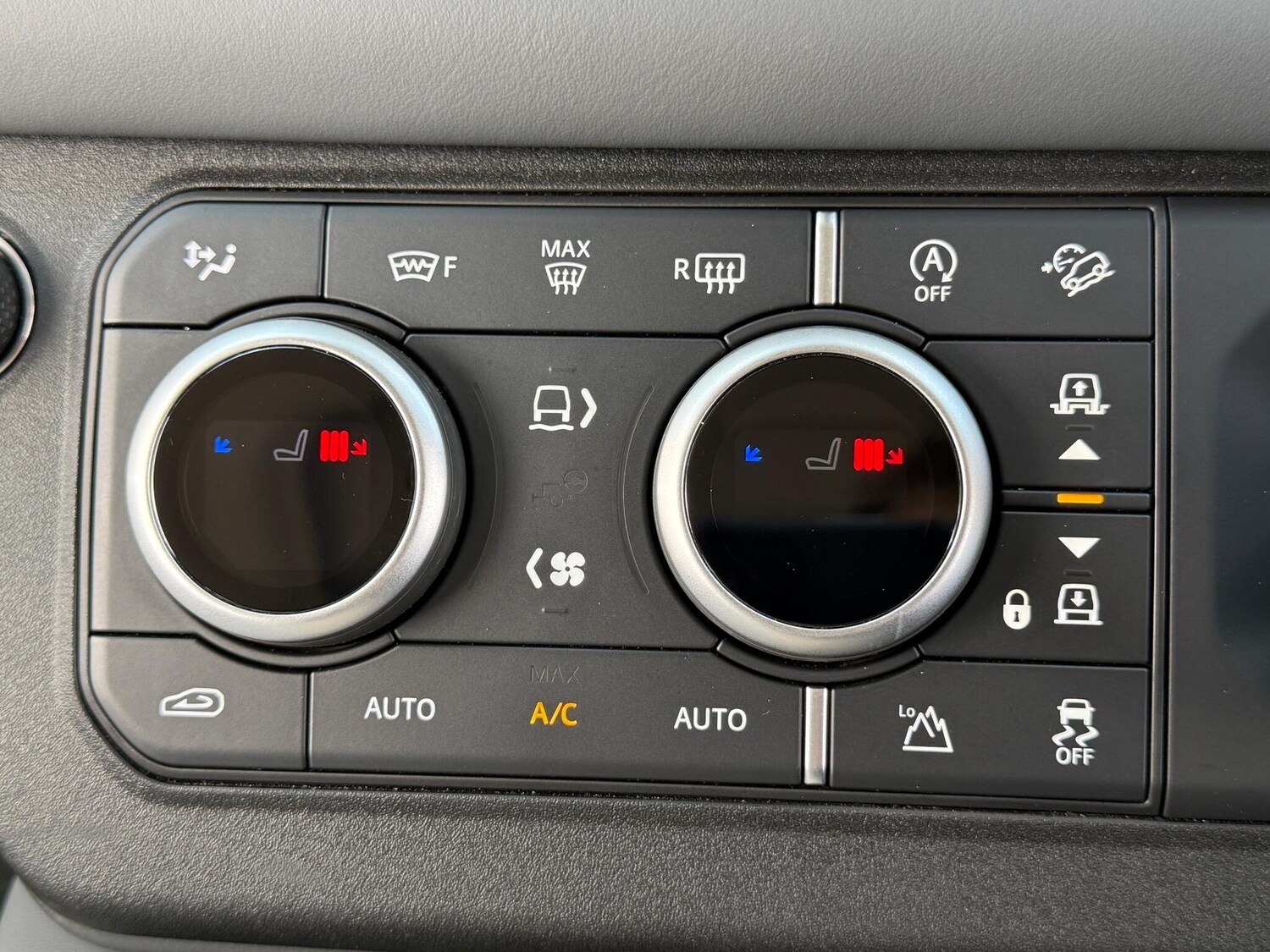 Used Land Rover Defender 2024 for sale - 77597669: Photo 15