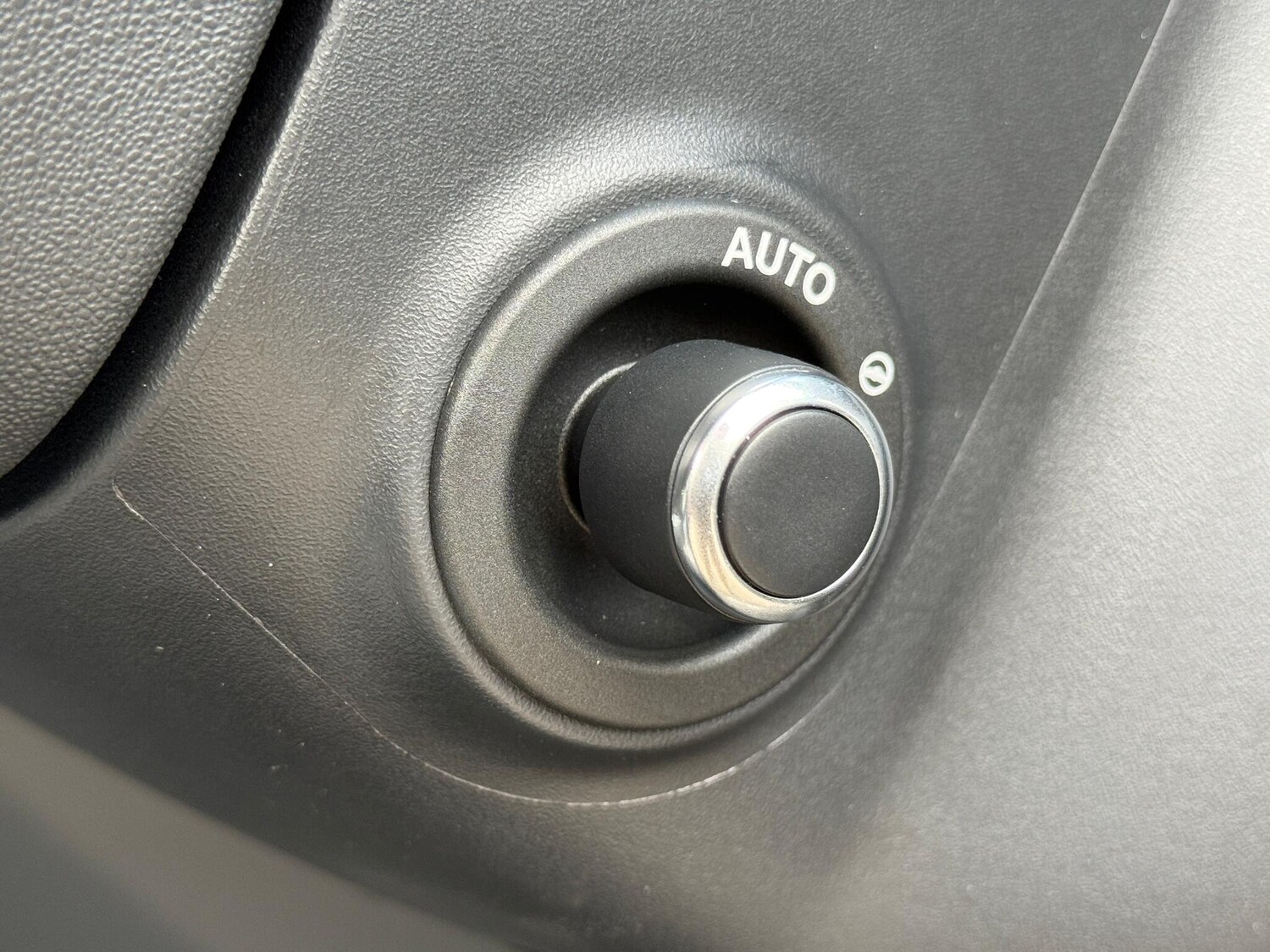 Used Land Rover Defender 2024 for sale - 77597669: Photo 22