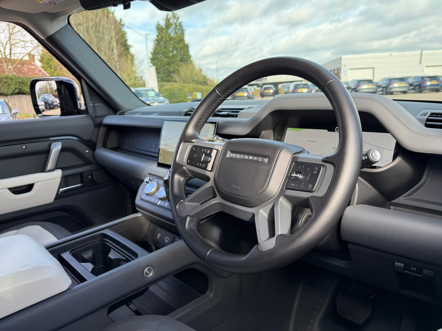 Used Land Rover Defender 2024 for sale - 77597669: Photo 27