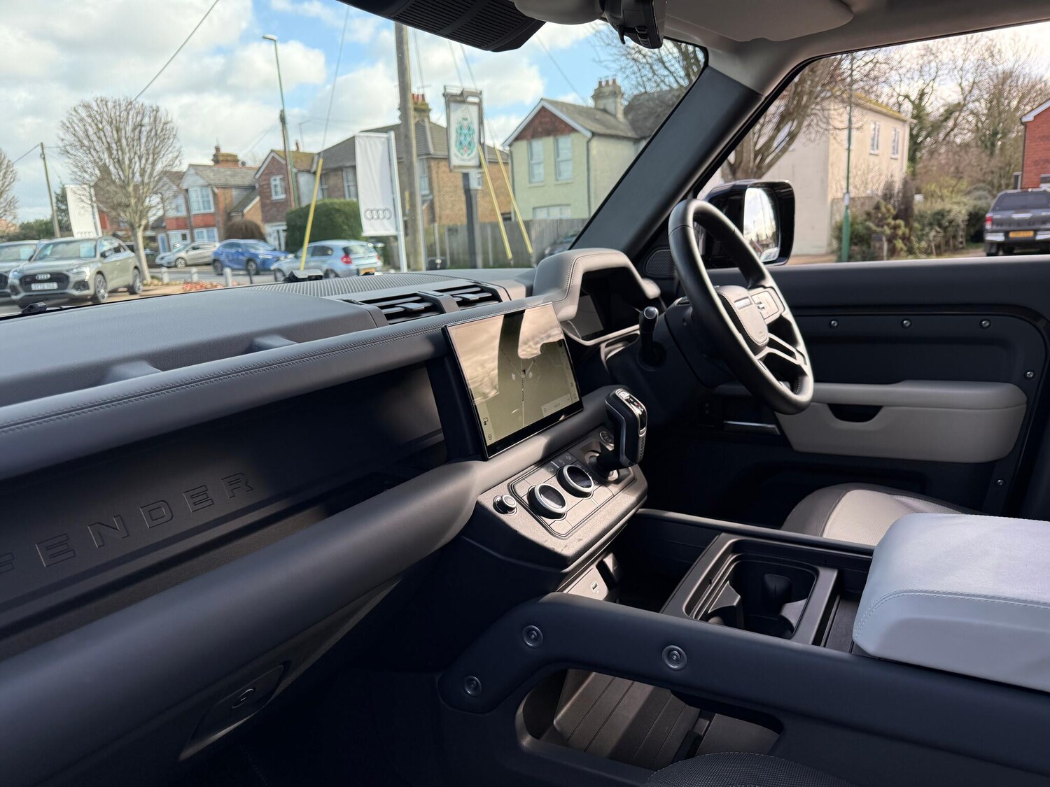 Used Land Rover Defender 2024 for sale - 77597669: Photo 28