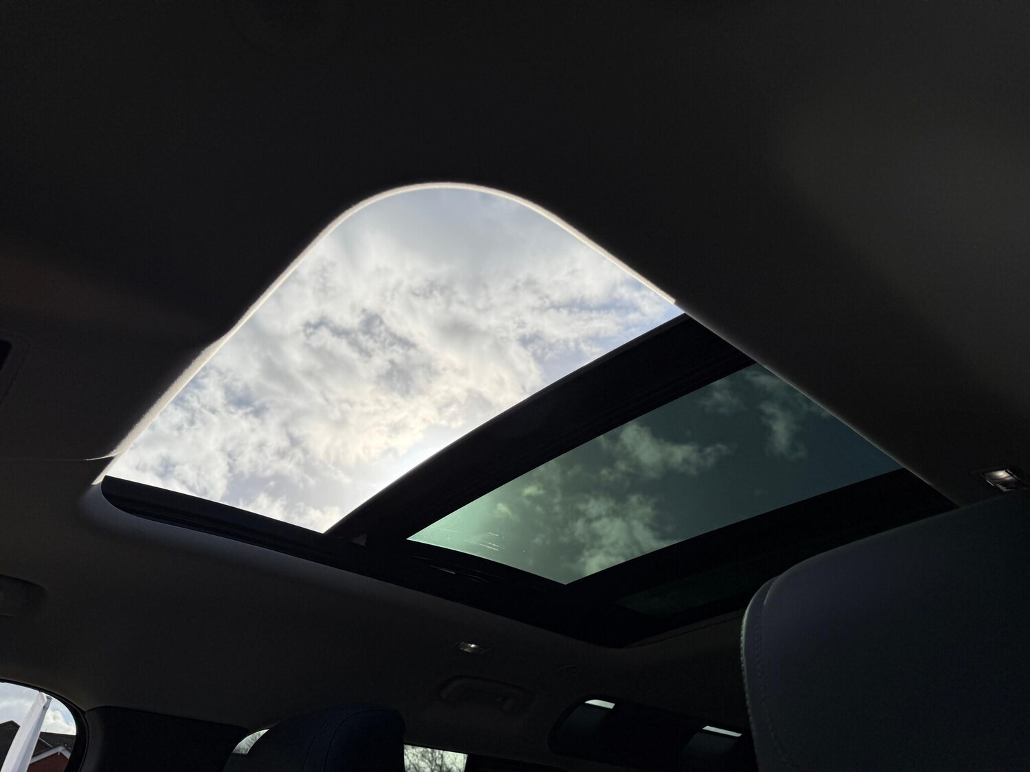 Used Land Rover Defender 2024 for sale - 77597669: Photo 32