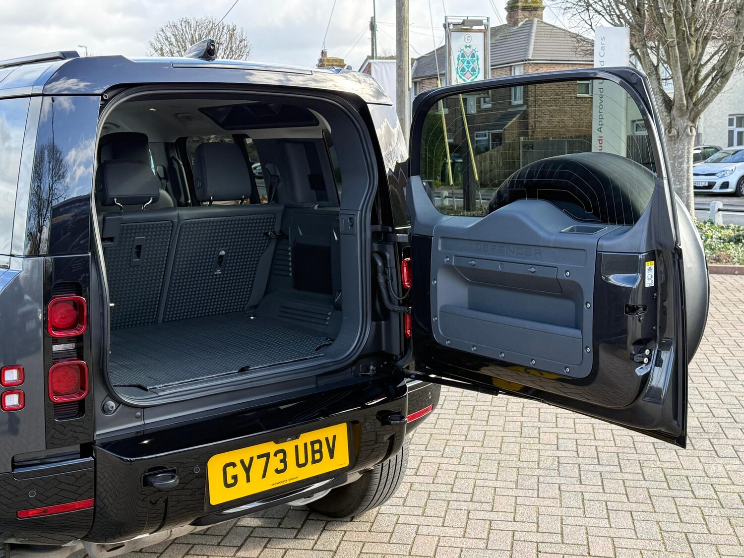 Used Land Rover Defender 2024 for sale - 77597669: Photo 36