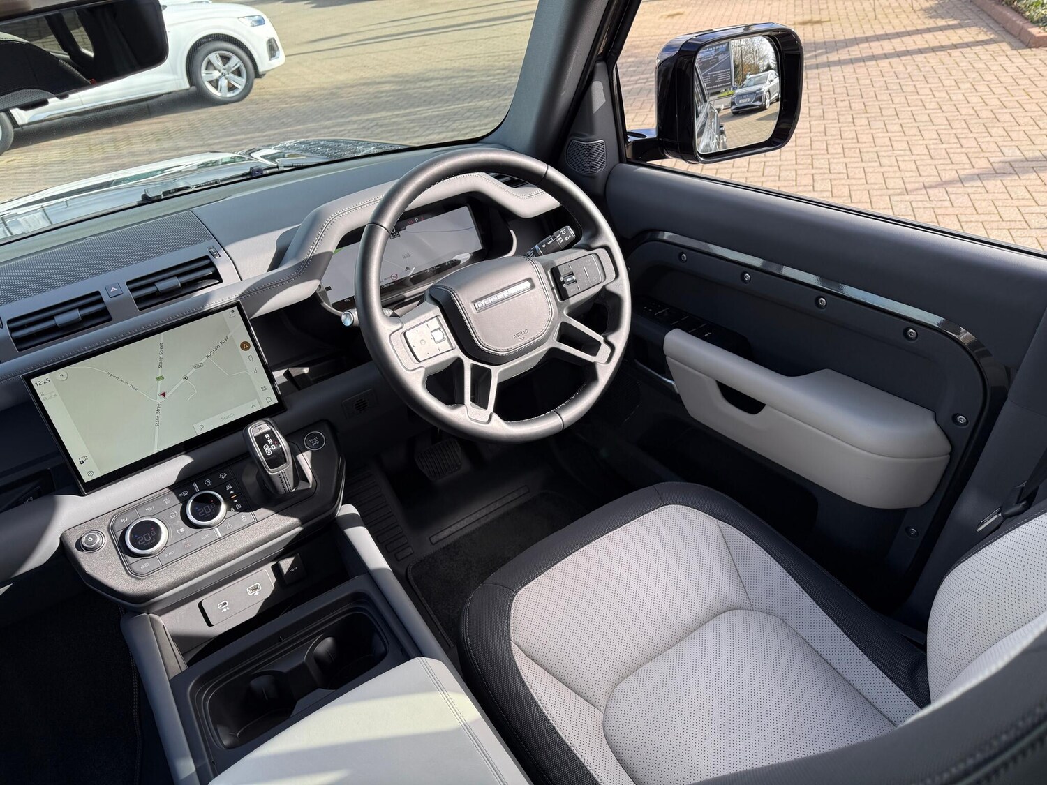 Used Land Rover Defender 2024 for sale - 77597669: Photo 46