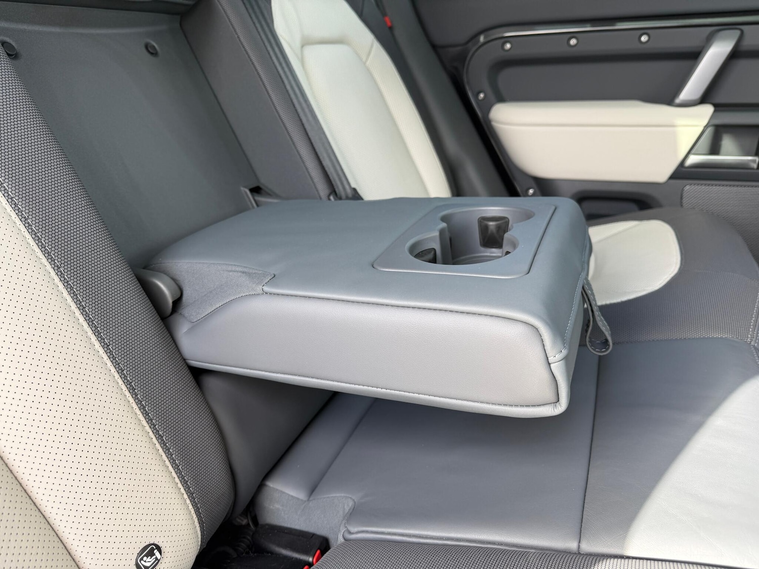 Used Land Rover Defender 2024 for sale - 77597669: Photo 50