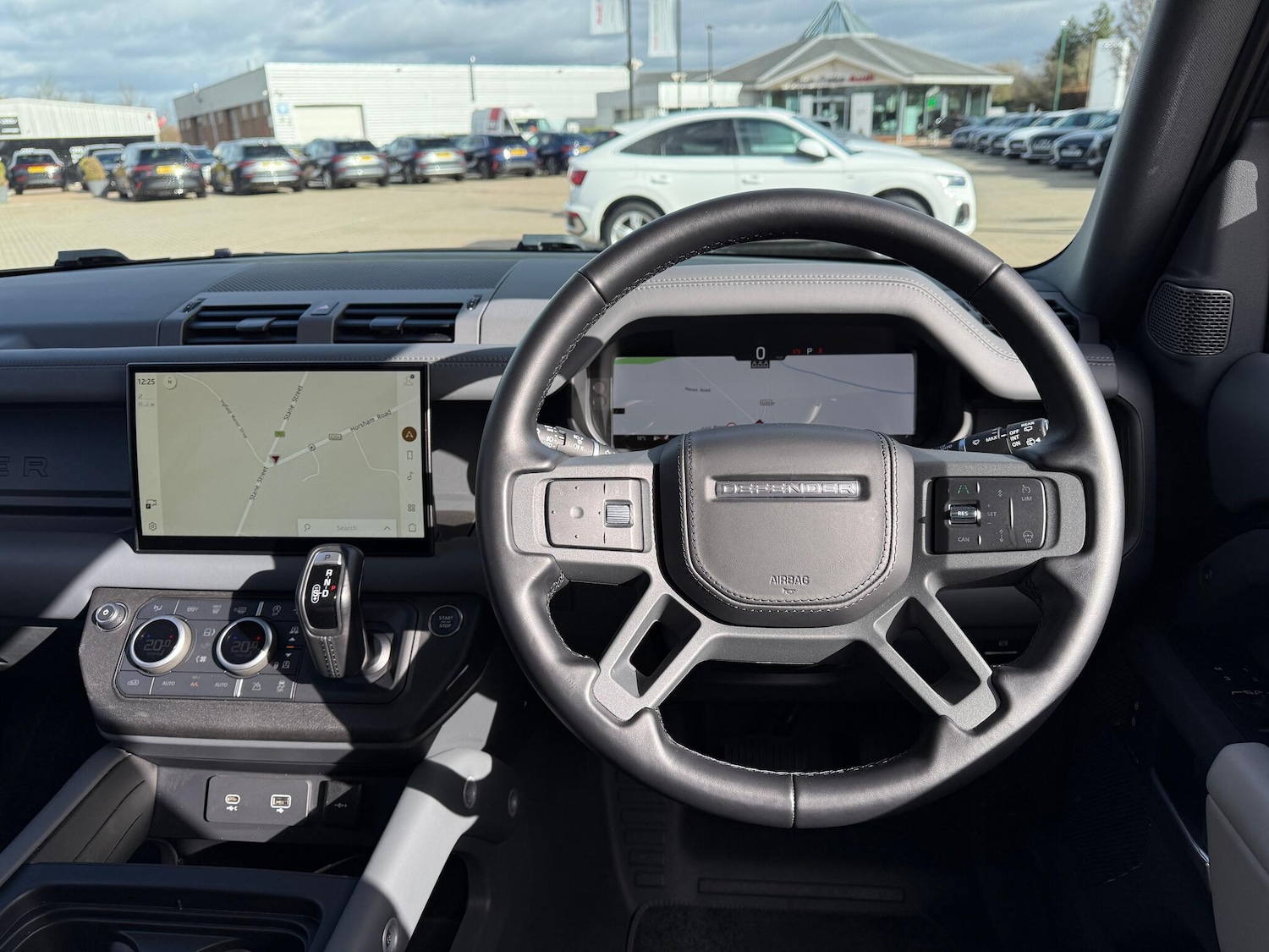 Used Land Rover Defender 2024 for sale - 77597669: Photo 6