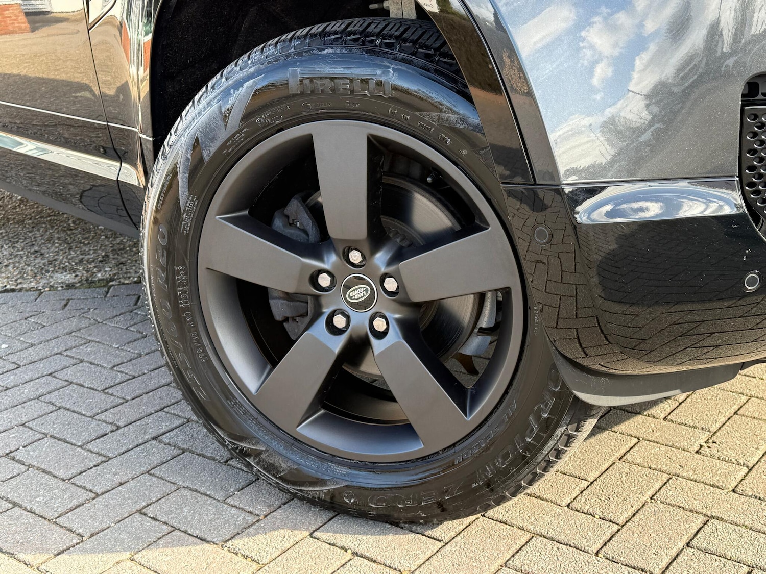 Used Land Rover Defender 2024 for sale - 77597669: Photo 7