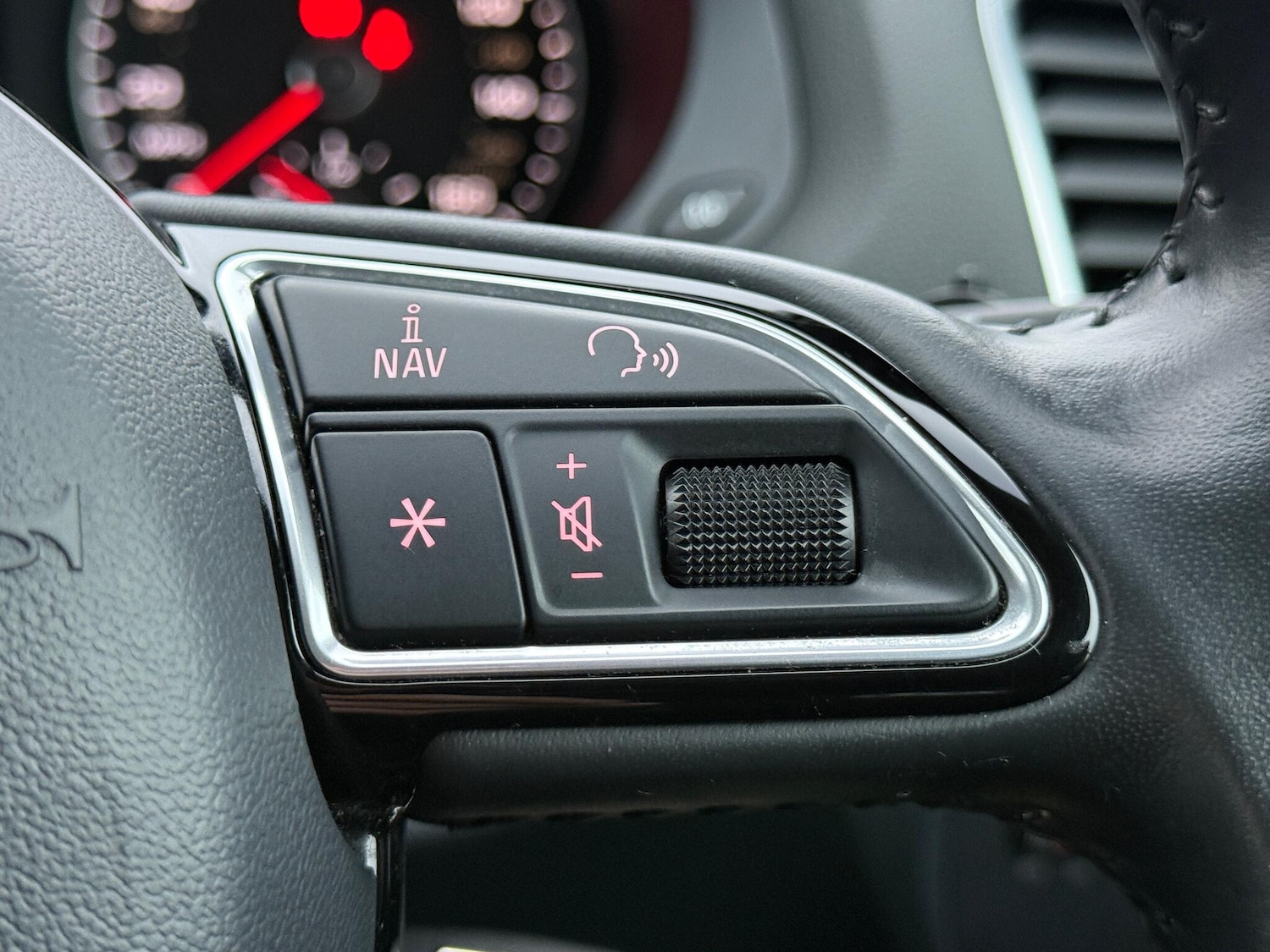 Used Audi Q3 2018 for sale - 77255261: Photo 16