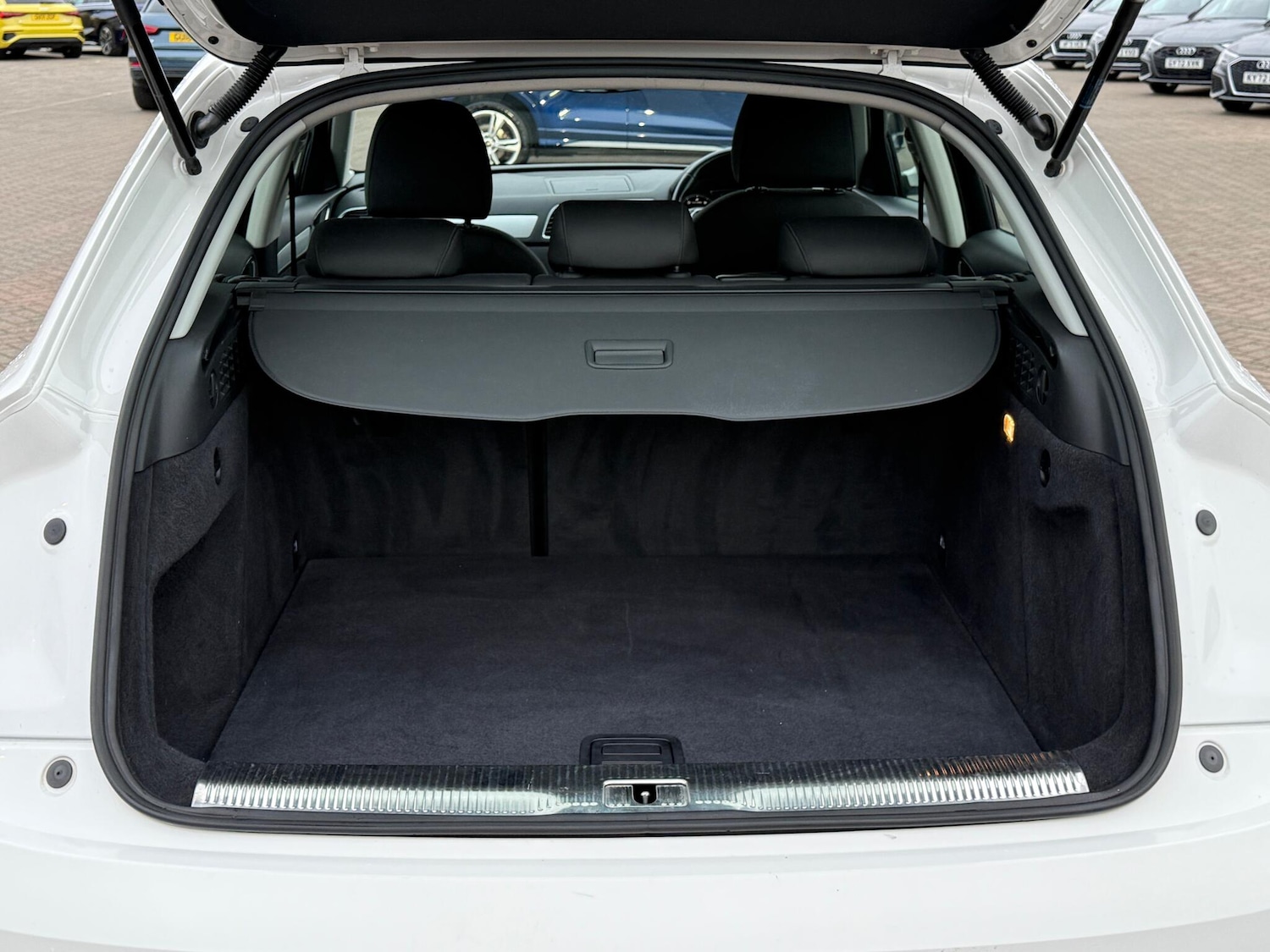 Used Audi Q3 2018 for sale - 77255261: Photo 28