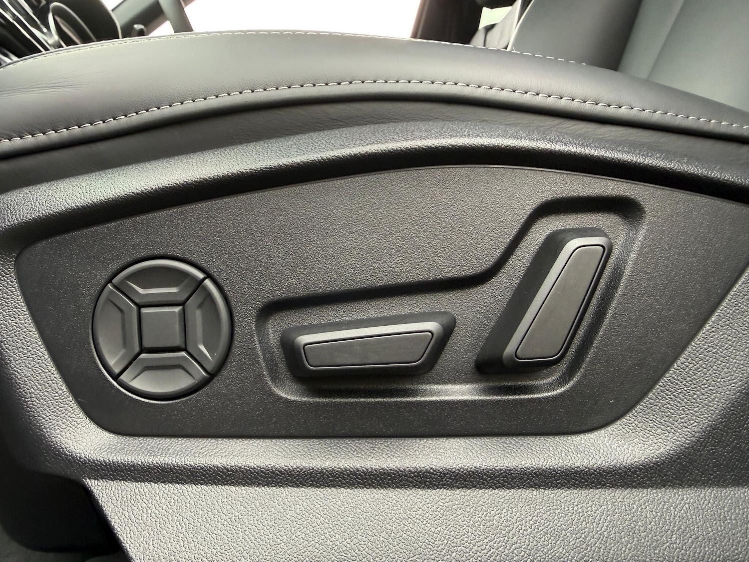 Used Audi Q8 2025 for sale - 76926520: Photo 20