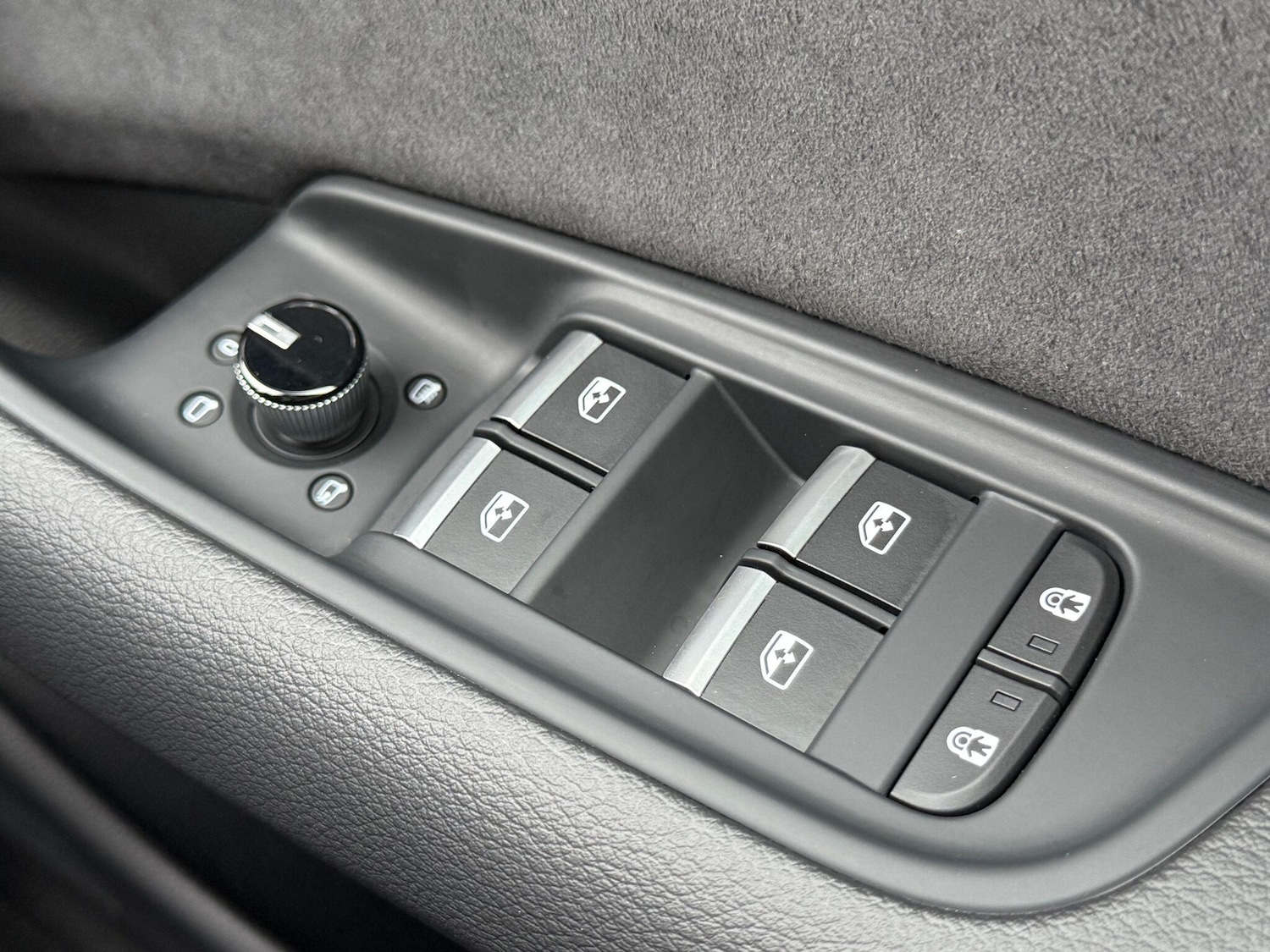 Used Audi Q8 2025 for sale - 76926520: Photo 24