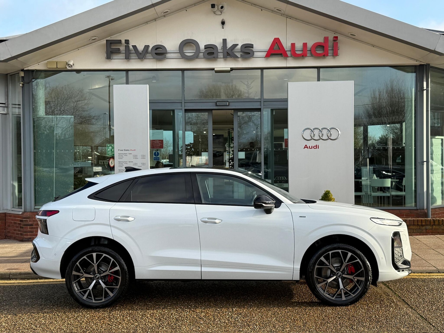 Used Audi Q3 2025 for sale - 77550129: Photo 2