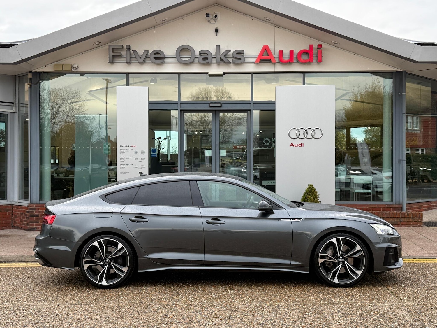 Used Audi A5 2021 for sale - 76527631: Photo 2