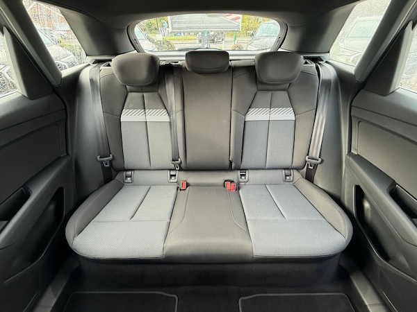 Used Audi Q4 e-tron 2021 for sale - 76270407: Photo 7