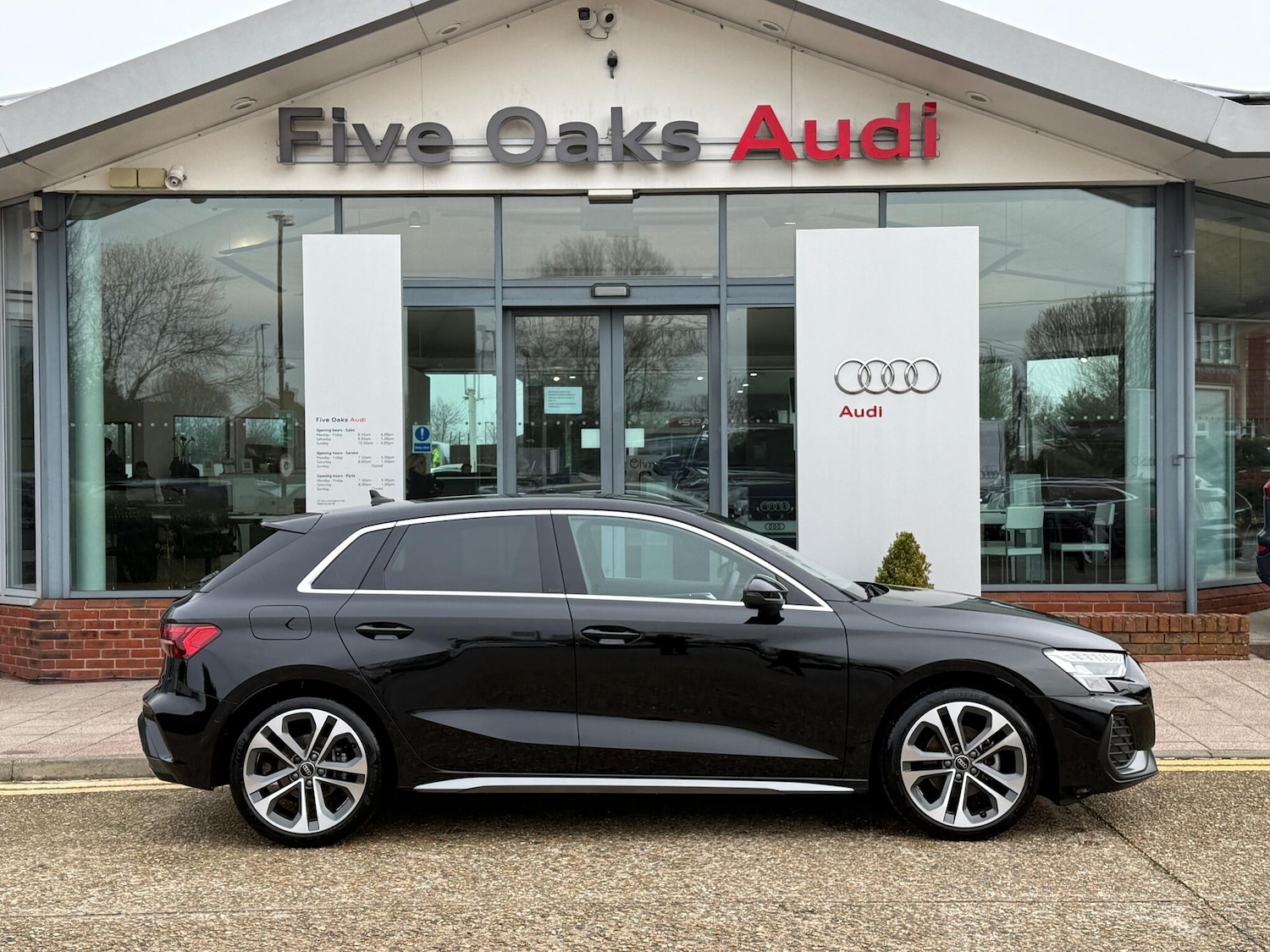 Used Audi A3 2024 for sale - 77344900: Photo 2