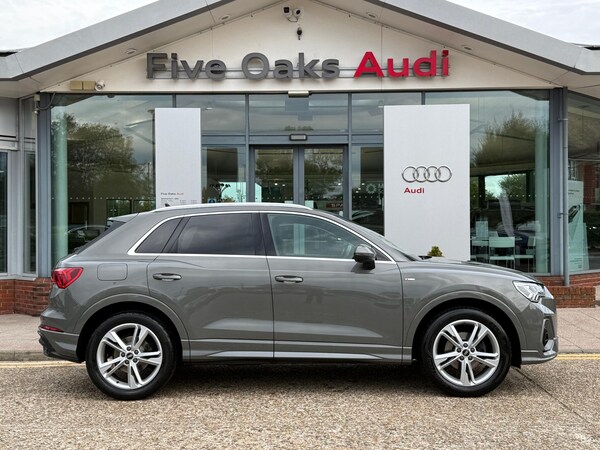 Used Audi Q3 2021 for sale - 76152223: Photo 2