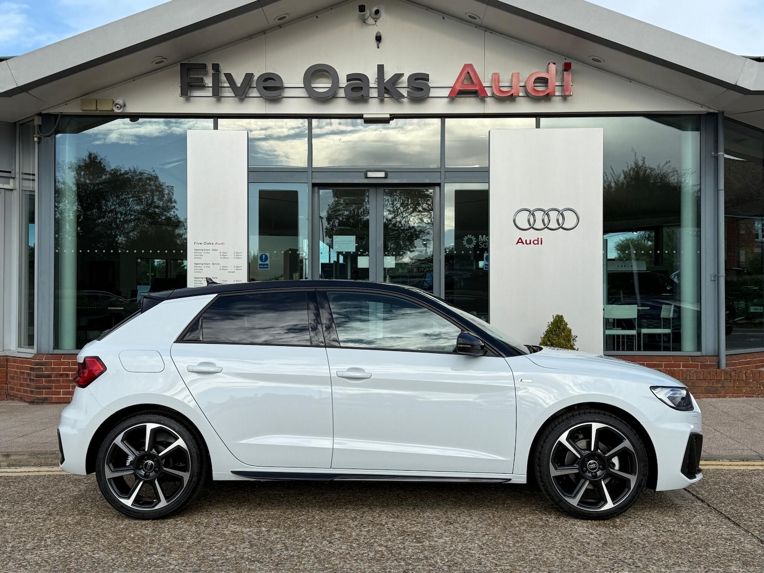 Used Audi A1 for sale - 77587103: Photo 2